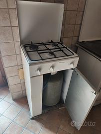 cucina a gas 3 fuochi con bombola 