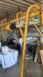 Montacarichi a cavalletto