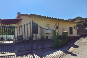 Casa indipendente con 1500 mq di Terreno