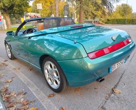 Alfa Romeo Spider V6