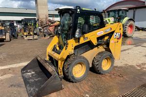 Minipala Caterpillar 226 D3