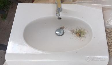 LAVANDINO BAGNO SOSPESO