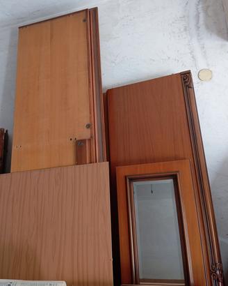 Armadio in legno massello