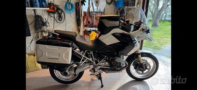 MOTO BMW GS 1200 bialbero. 30000km