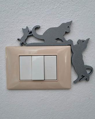 Cornice Interrutore Gatti