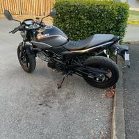 Suzuki SV650X