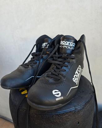 Scarpe da go kart    (taglia 39)