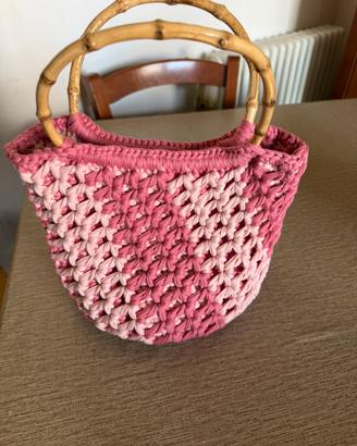 Borsa artigianale all’uncinetto – Pezzo unico