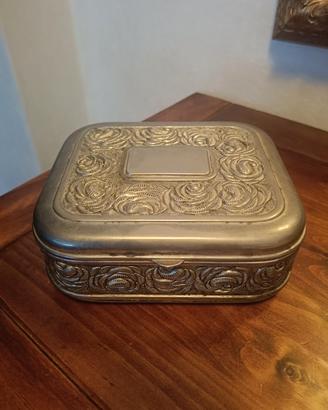 Scatola portagioie metallo argentato vintage