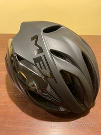 Casco Met Rivale