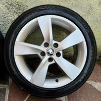 Cerchi Skoda Fabia + Gomme 215 45 R16 estive