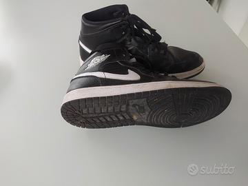 scarpe air Jordan nere