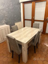 Tavolo allungabile + 4 sedie