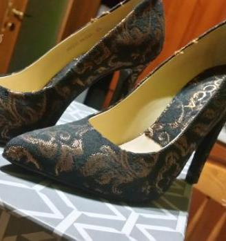 Scarpe decolté n. 35 tacco 10 damascate