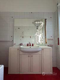 Mobile bagno vintage con specchiera incisa