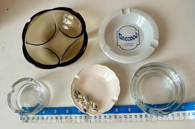 Lotto 5 posacenere in vetro e ceramica