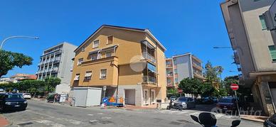 3 LOCALI A DIANO MARINA