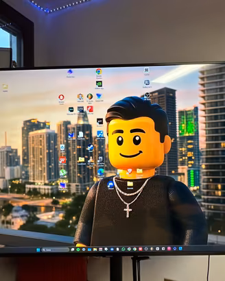 Samsung Smart TV 52” 4K UHD – Modello UE50TU7000