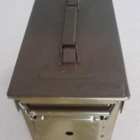 Cassetta militare portamunizioni Italiana marca MC