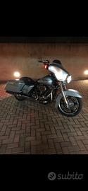 Harley davidson street glide