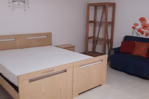 1 camera per ragazza zona ospedale/mensa