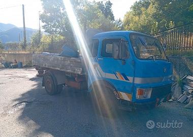 Camion ribaltabile