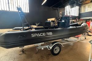 Gommone NUOVO 6 metri multiaccessoriato