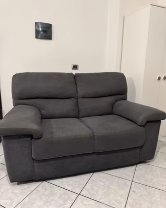 Divano 2 posti
