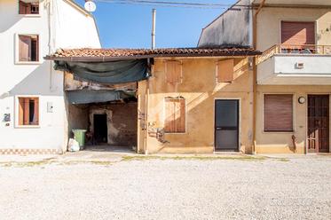 CASA INDIPENDENTE A CALDOGNO