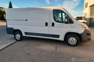 C260-Fiat Ducato 35q 3.0 Natural Power L2H1 IVA ES