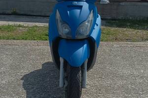scooter piaggio x7