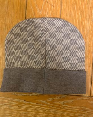 Cappello e sciarpa Louis vuitton