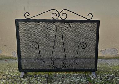 Parascintille in ferro per camino
