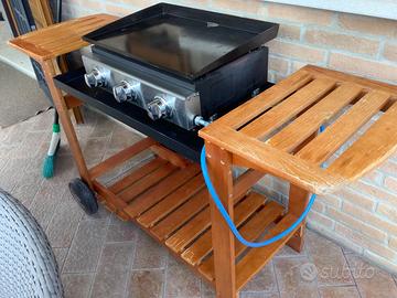 Barbeque piastra e carrello legno