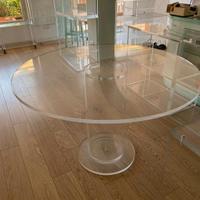 Mobili in plexiglass