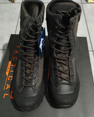 Anfibi Magnum 42