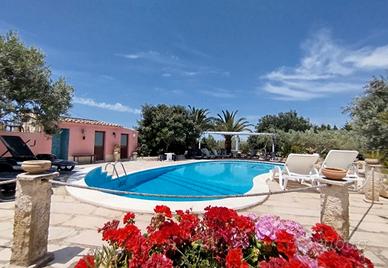 Villa con piscina ragusa