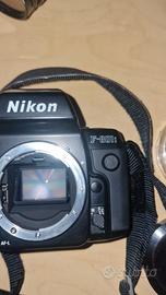 Nikon F801s reflex camera vintage a rullino