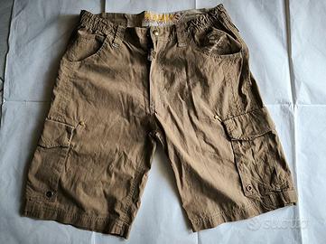 pantaloni corti taglia 50