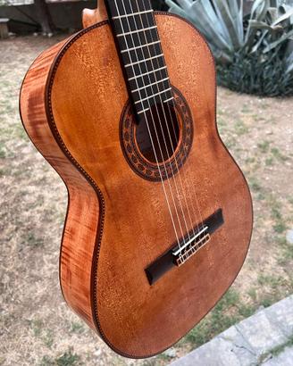 Chitarra classica fatta a mano