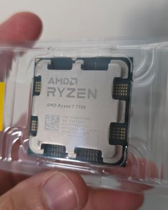 Ryzen 7 7700 + Dissipatore originale 