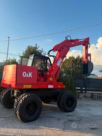 E142 - ESCAVATORE O&K MH4