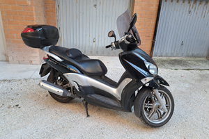 Scooter Yamaha X City 250 top case