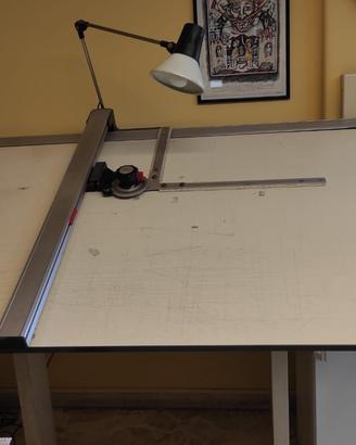 Tavolo da disegno tecnico