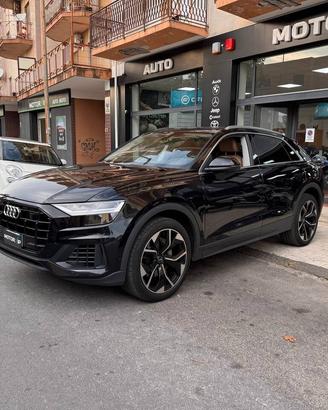 Audi Q8 50 TDI quattro tiptronic FINANZIAMENTO