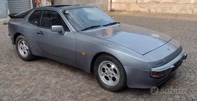 Porsche 924/944 - 1987