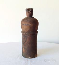 Antica tappatrice manuale in legno per bottiglie