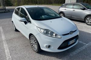 Ford fiesta titanium 1.4 tdci 70 cv