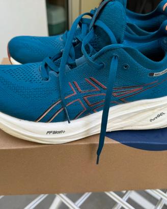 Scarpa running ASICS Gel Nimbus 26 - taglia 43,5