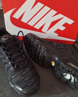 Nike Air Max Triple Black